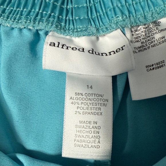 Alfred Dunner Turquoise Straight Leg Pull-On Pants
SZ14. - Picture 3 of 12
